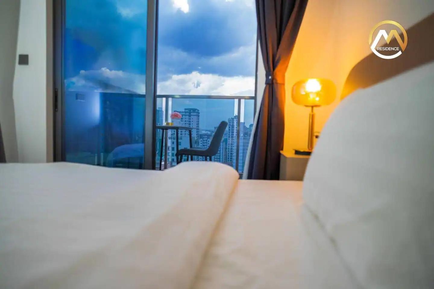 Hotel Serviced Apartments Top One Infinity Pool With View Of 360 Degree Phnom Penh Luaran gambar