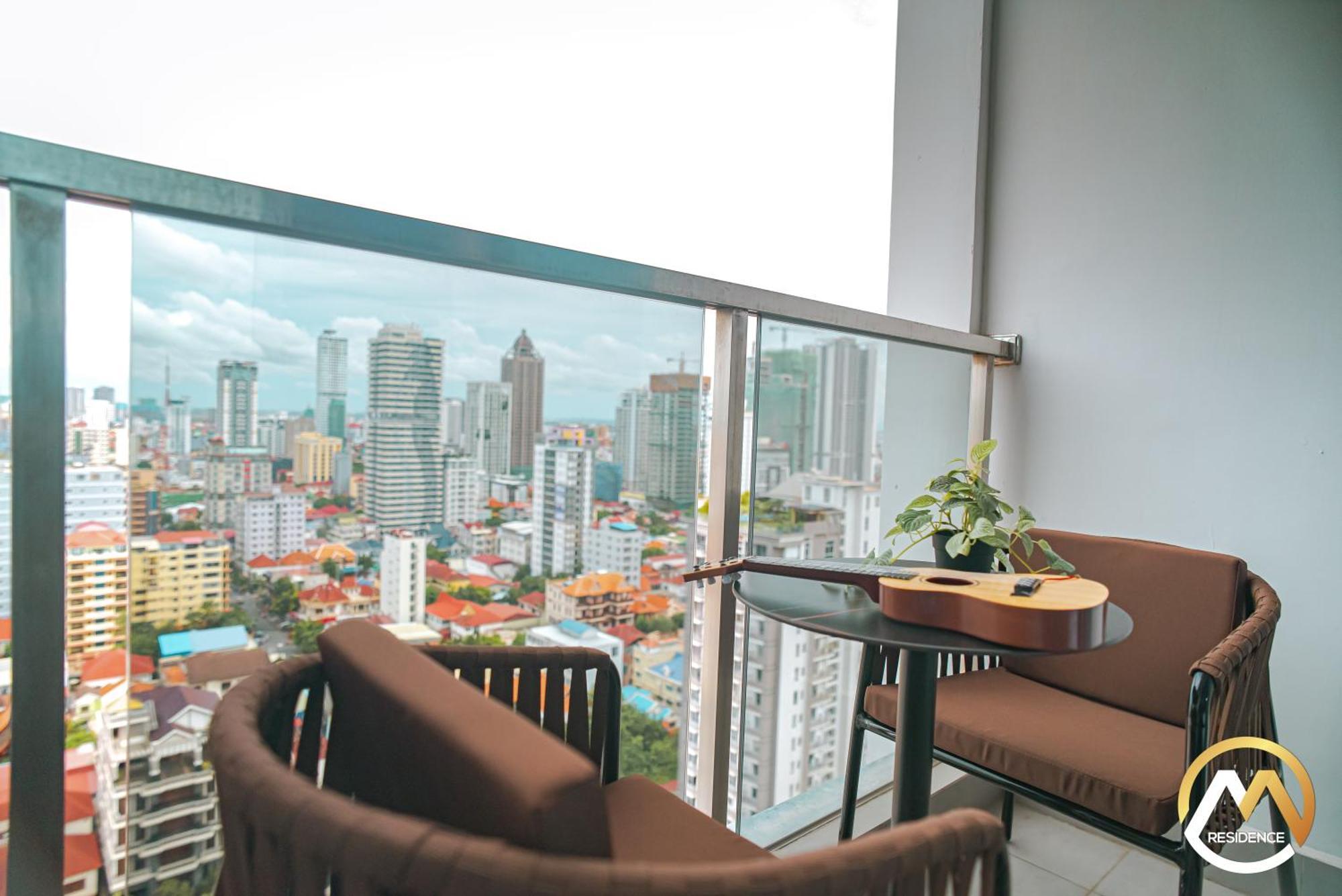 Hotel Serviced Apartments Top One Infinity Pool With View Of 360 Degree Phnom Penh Luaran gambar