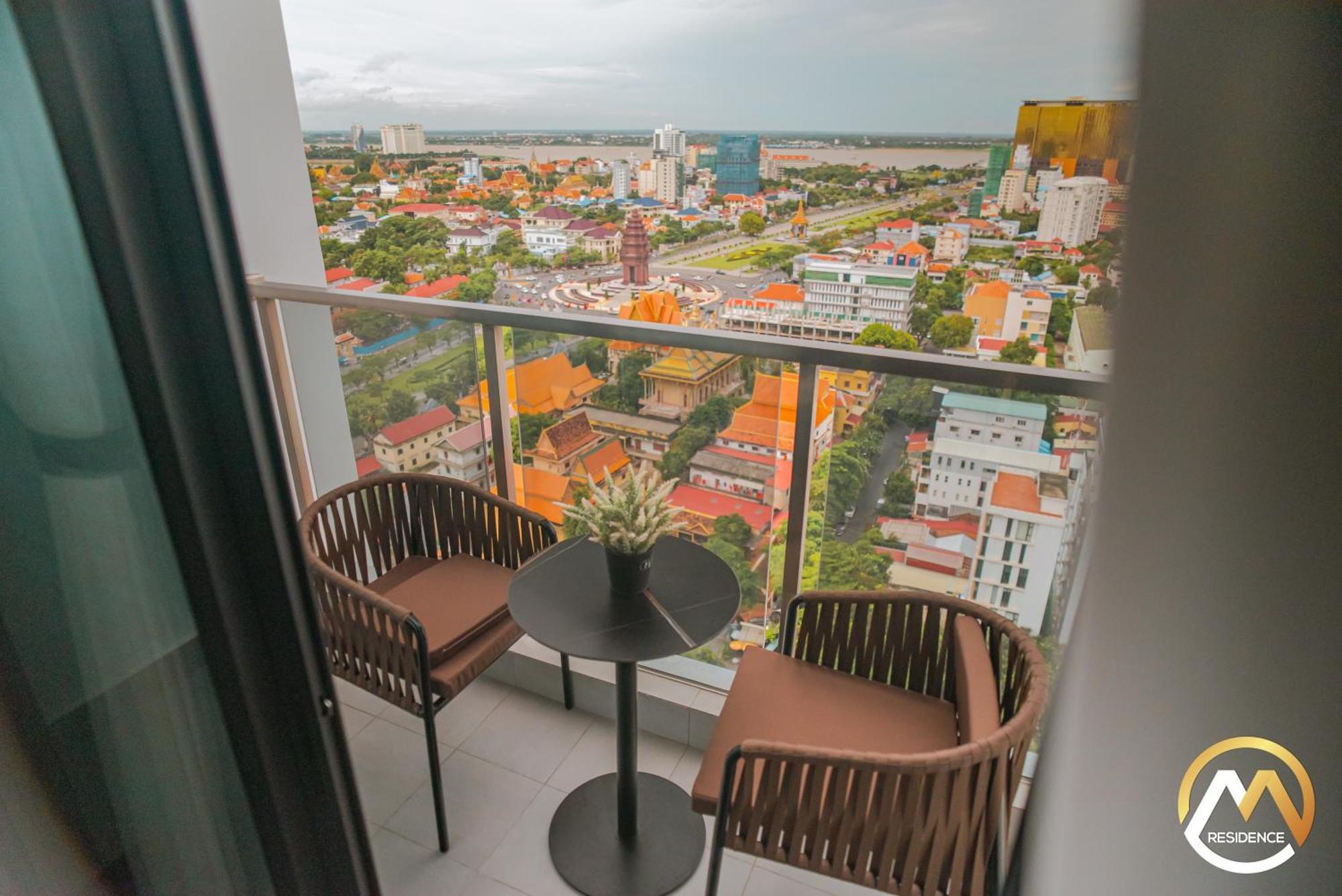 Hotel Serviced Apartments Top One Infinity Pool With View Of 360 Degree Phnom Penh Luaran gambar