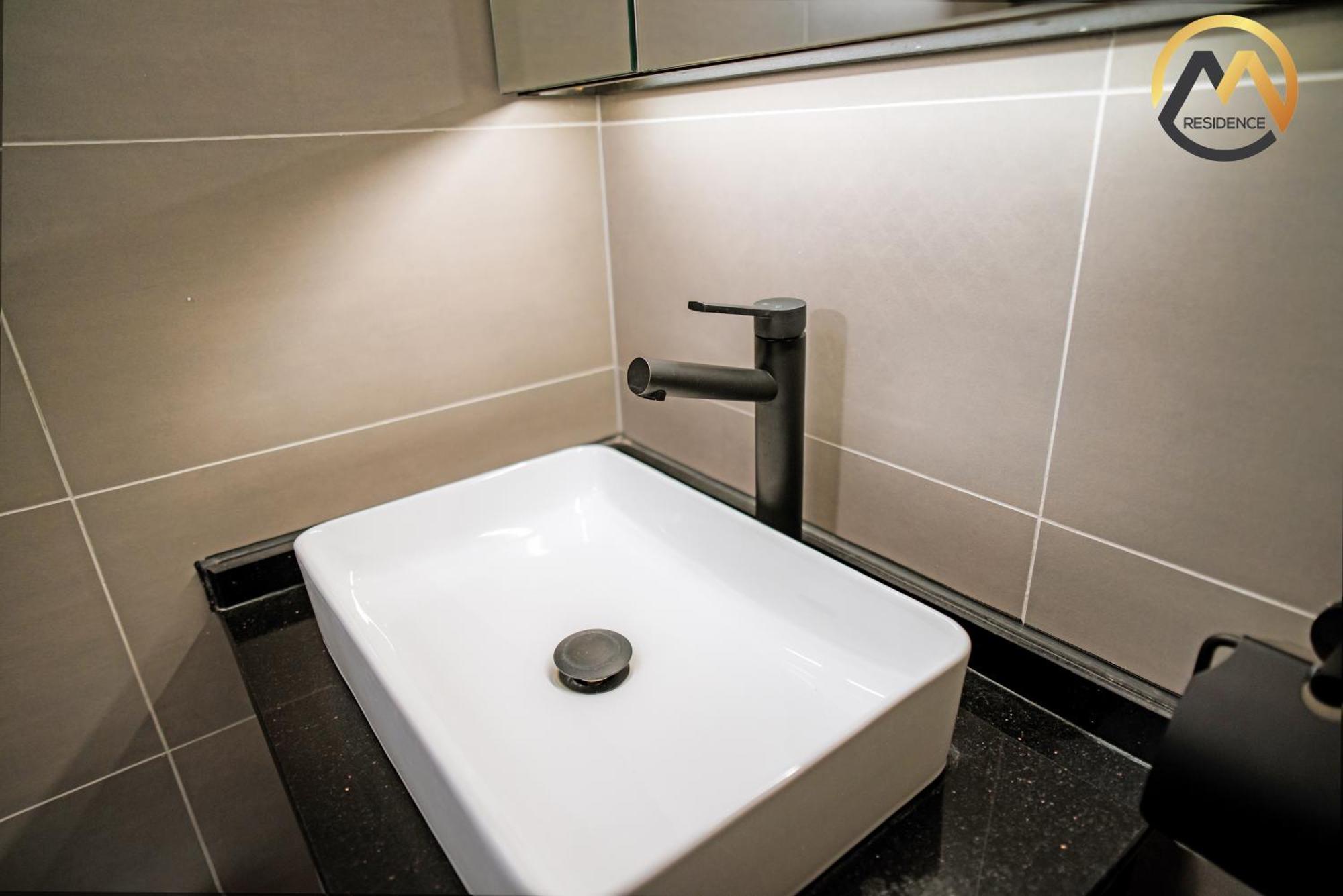 Hotel Serviced Apartments Top One Infinity Pool With View Of 360 Degree Phnom Penh Luaran gambar